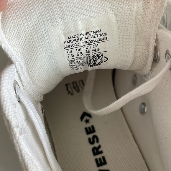 sold *** do not buy Converse Madison mid size 7.5 - Picture 4 of 4